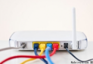 電腦入侵路由器